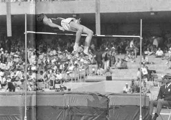 Saut en hauteur: D. Fosbury aux jeux olympiques de Mexico en 1968